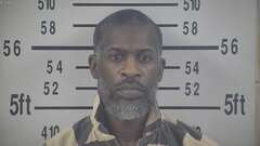 Mugshot of MOORE, THOMAS