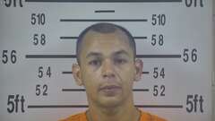 Mugshot of OLIVARES, ROBERTO