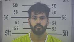 Mugshot of REYESREVILLA, JACOB